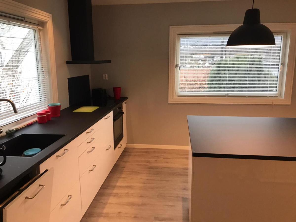 # 1 Mountain View With Free Street Parking Appartement Bergen Buitenkant foto